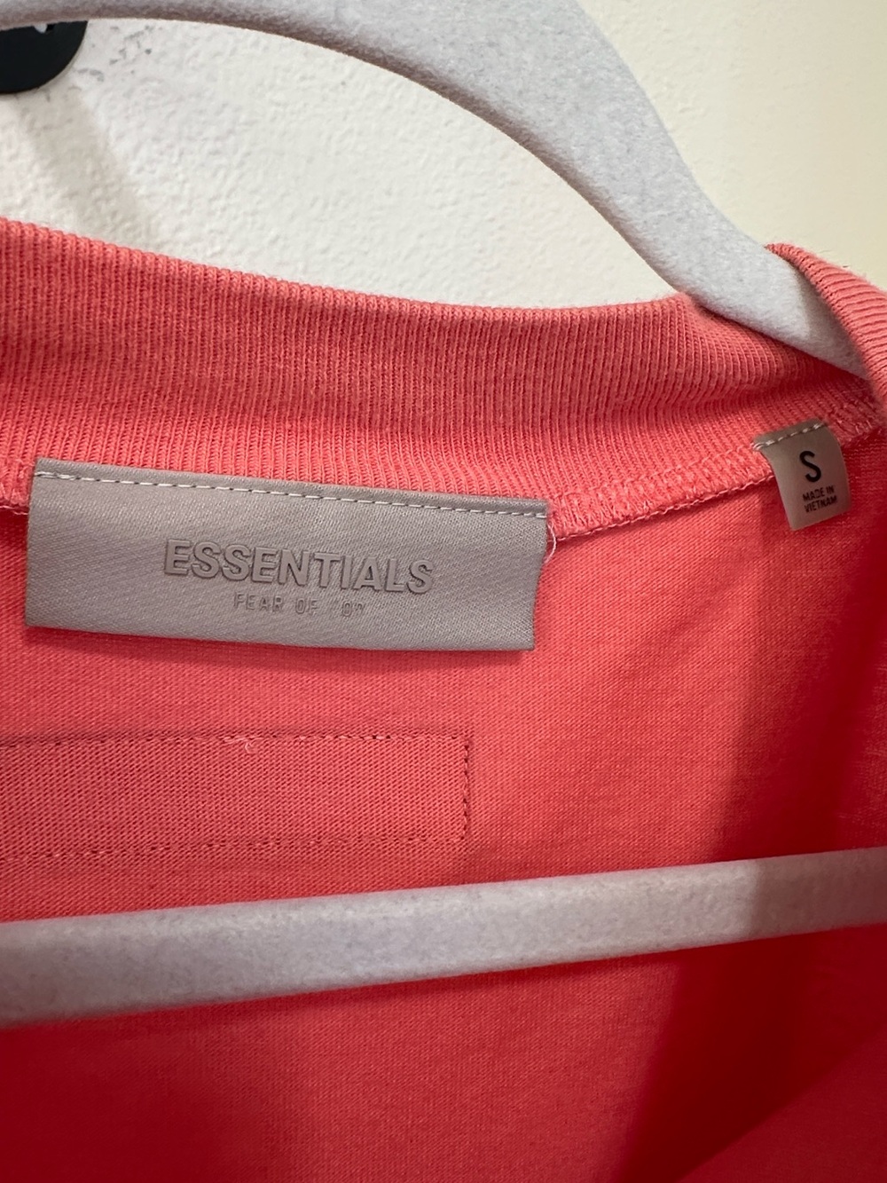ESSENTIALS Crewneck Tee - Picture 2 of 5